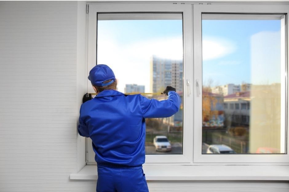 Lắp đặt cửa và cửa sổ - Thi Công Xây Dựng Nhà Cấp 4
